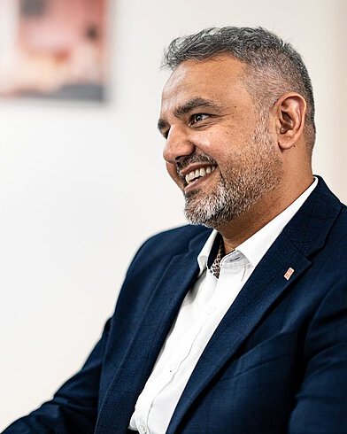 الدكتور طارق گردوال