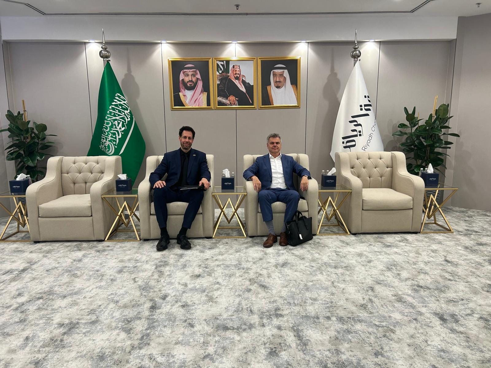 Henry Malik El-Tamer im Empfangsbereich der Riyadh Chamber